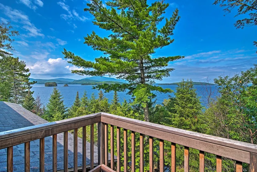2-Acre Lakefront Haven | Dock, Kayaks, Guest House - Image 1