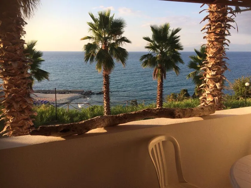 Absolute tranquility with a sea view for the holidays! - Image 1