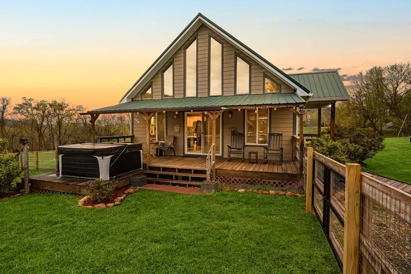 Whispering Woods Retreat - Image 1