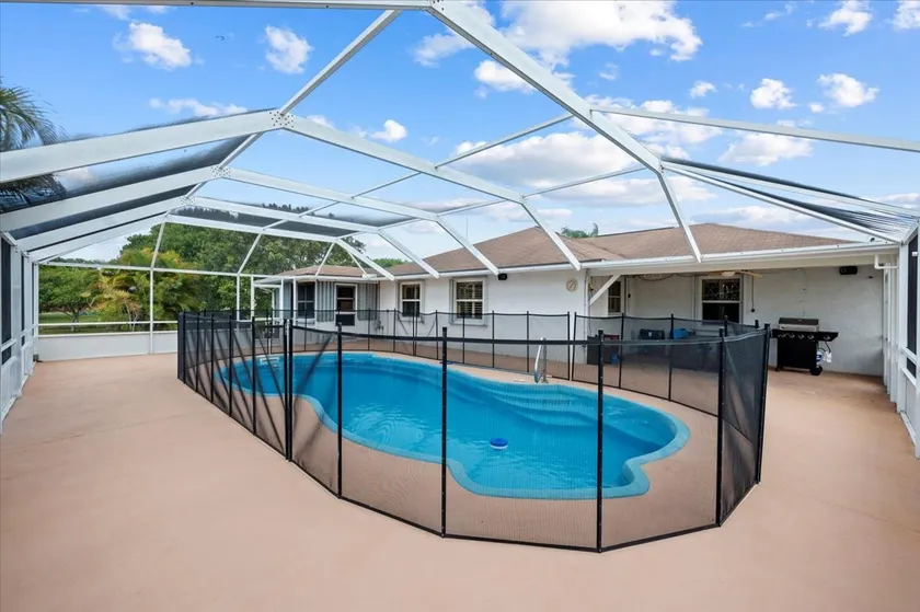 3 Bedroom Pool Home in PSL - Image 1