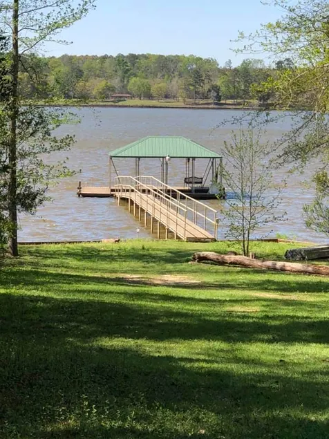 Lakeside Cabin, fish from dock with sunset views! - Image 1
