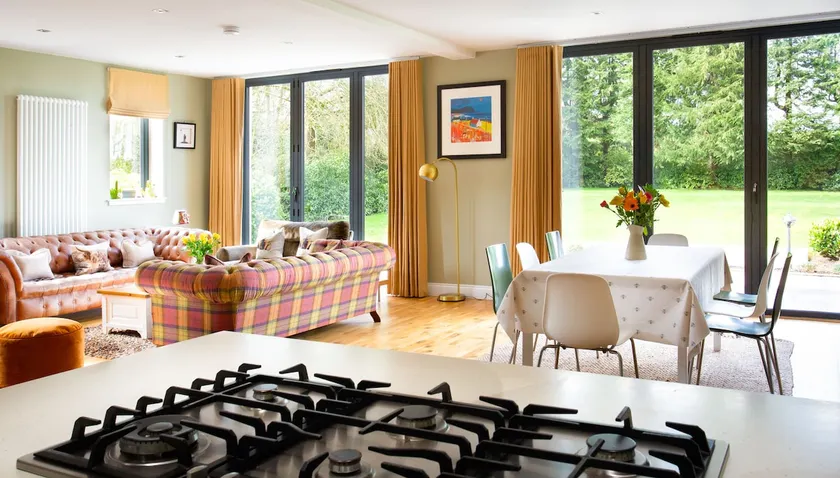 Large and luxurious country home near Glasgow - Image 1