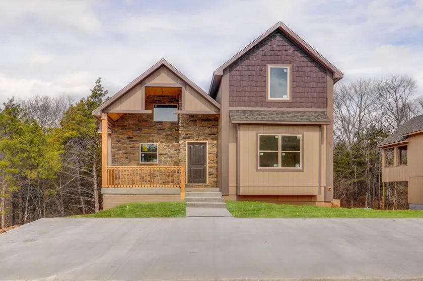 Pine Cone Lodge - 7Br 7Bath - Image 1