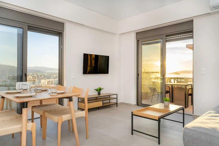 Dreta Deluxe one bedroom suite with sea view - Image 1