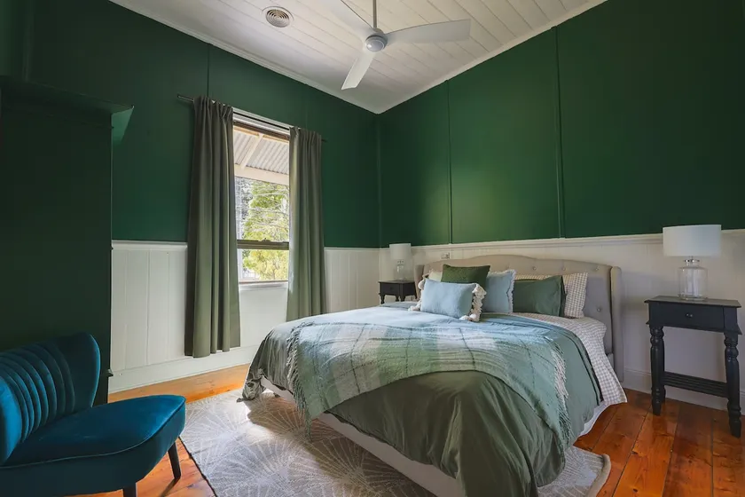 Cosy Country Cottage - Image 1
