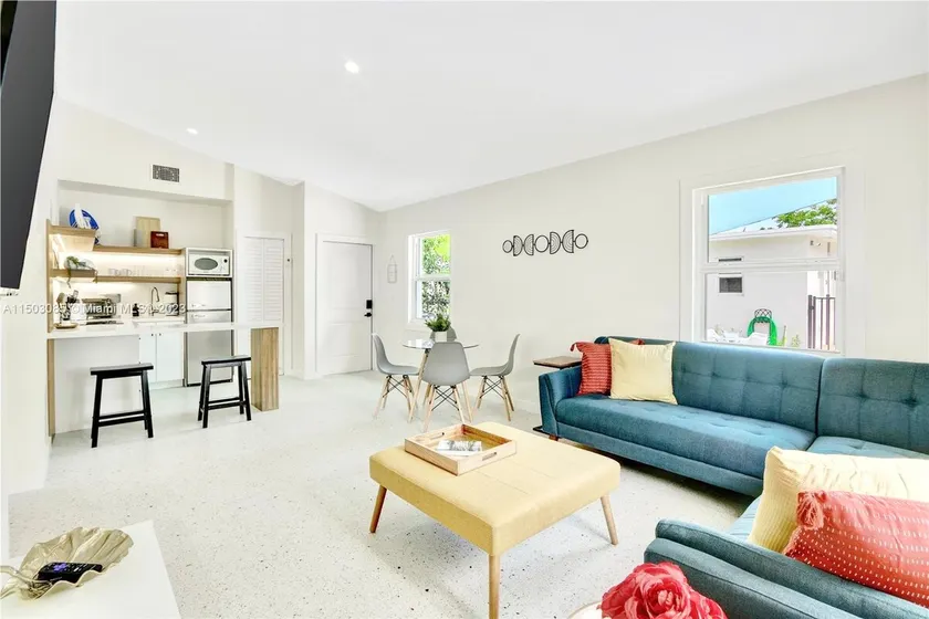 CASA Delray 6 - Luxury & Modern 2bed/1bath - POOL - Image 1