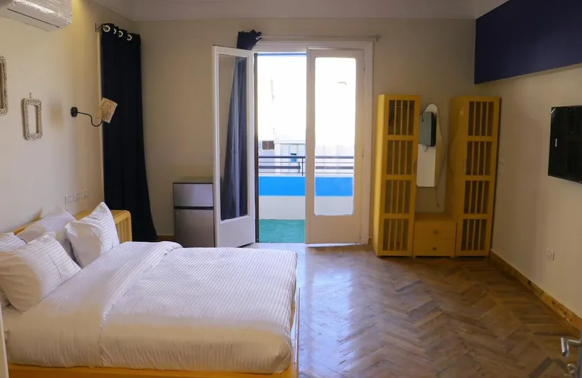 Greece studio with town view - Image 1