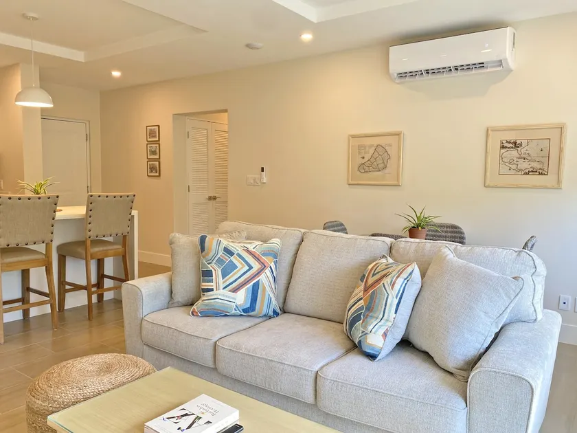 New Discounted Luxury Condo w/ Beach Access & Pool - Image 1