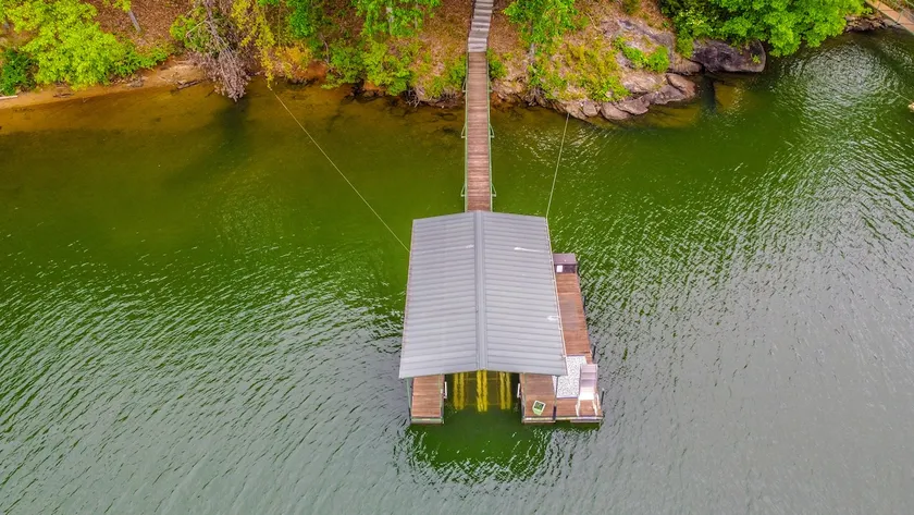 Near Clemson, Hot Tub, Game Room, Kayaks, Dock - Image 1