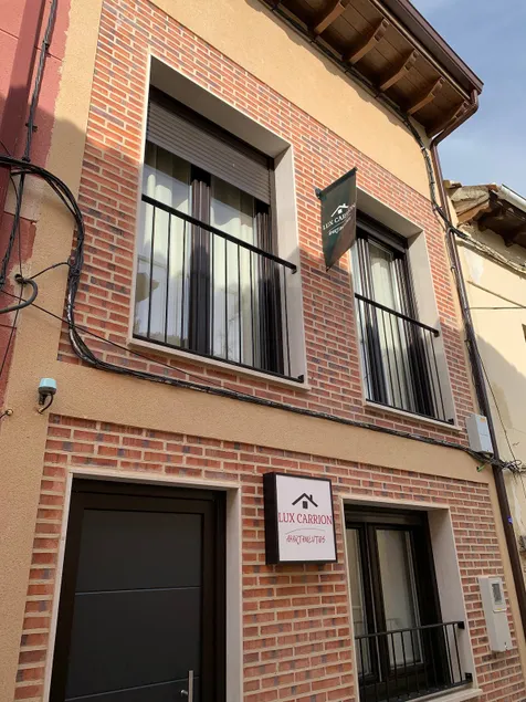 Apartamentos Lux Carrión - Image 1