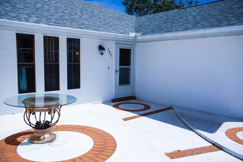 Cozy, Palm Bay accommodation. - Image 1