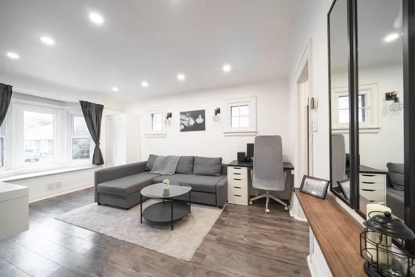 Classy 2BR Near Downtown & Casino - Image 1