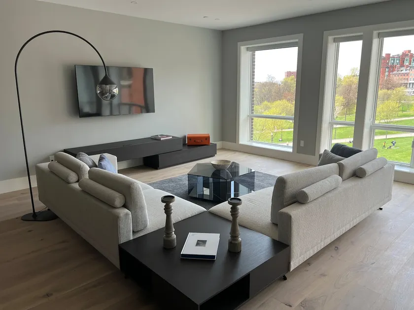 Huge great room for entertaining. 3 bed 3 bath lux - Image 1