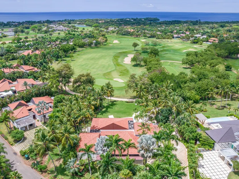 Intimate Paradise With Breathtaking View - Image 1