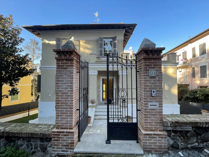 VILLA LINA | Skyearth Liberty Villa | 5' from tube - Image 1