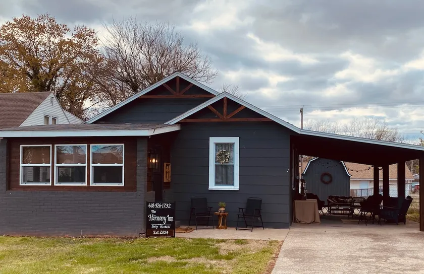 The Harmony Inn - Image 1