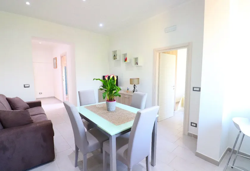 De Vivo Realty - Casa Ninà - Image 1