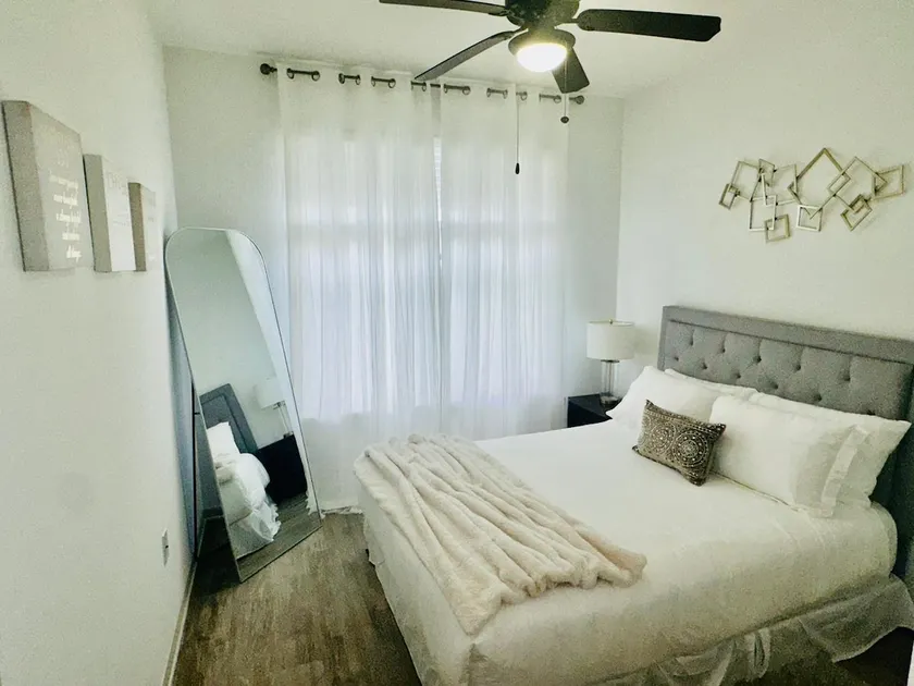 Apartment in the Heart of Frisco - Image 1