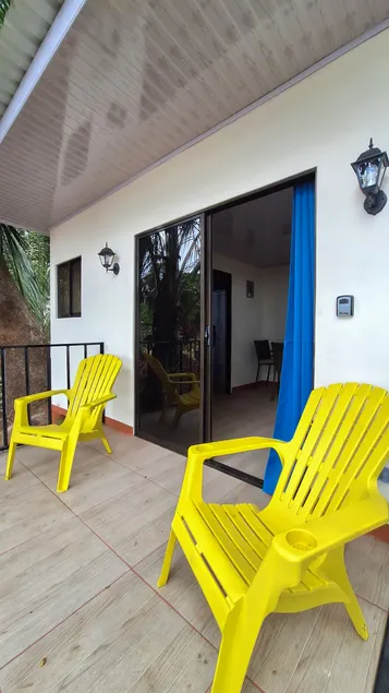 Oceanfront studio apartment - Image 1