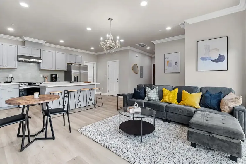 3bd-Sleeps 8+Stanford+META+GOOGLE - Image 1