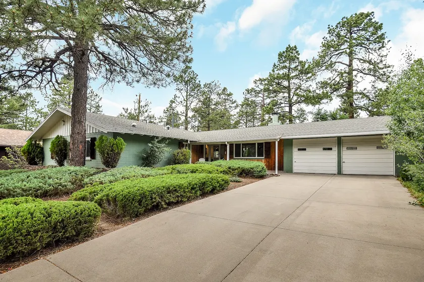 Modern Cherry Hill Retreat, Just listed! - Image 1