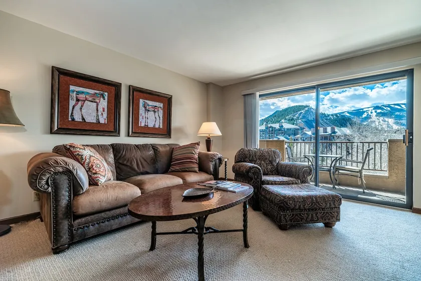 Spacious Seasons Vacation Home Steps To Lift - Image 1