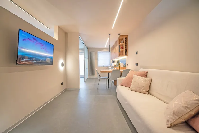 Dedde Home - Image 1