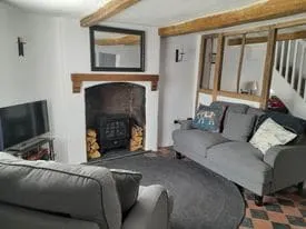 Period cottage in Madeley - Image 1