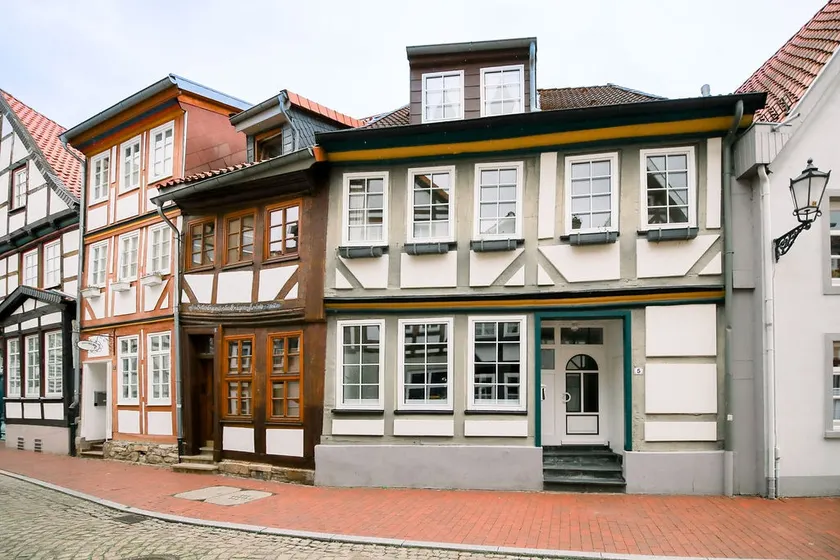 Modern comfort meets history - Image 1