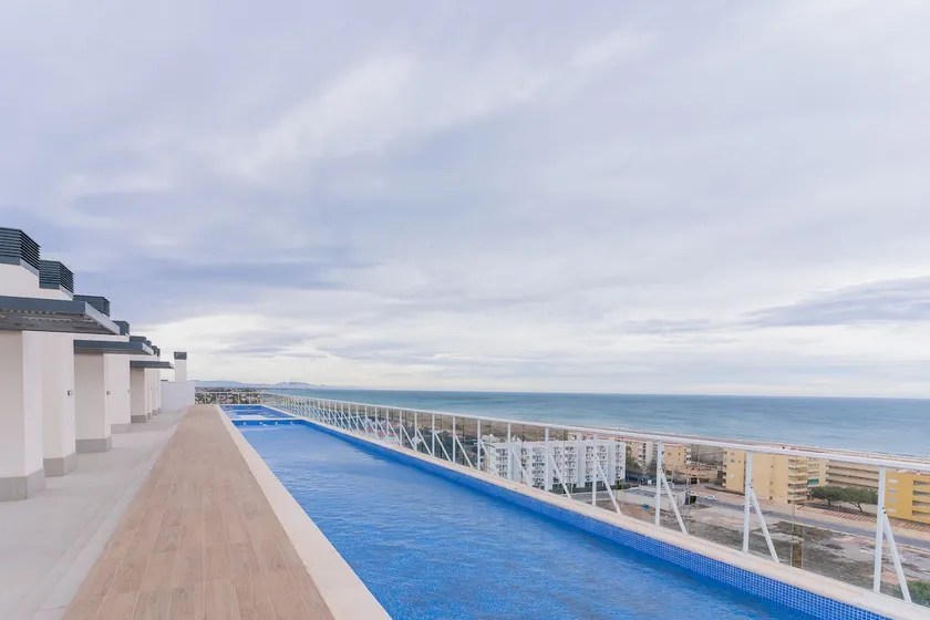 Canet Seaview Gem: Pool & Beach Proximity - Image 1