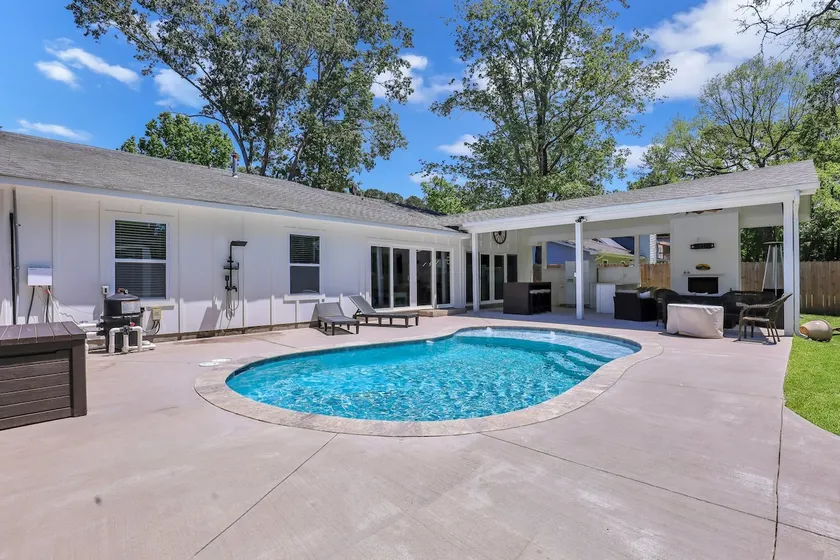 tica house - Image 1