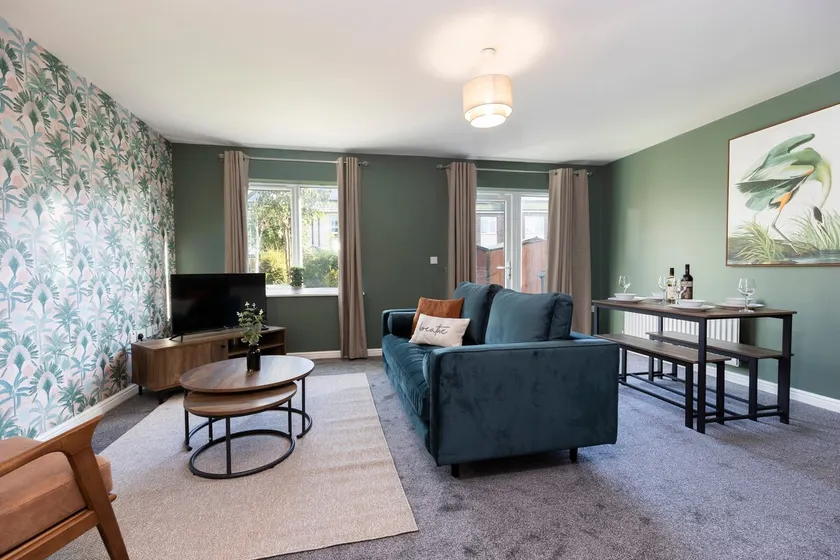 Lakeland House - Image 1