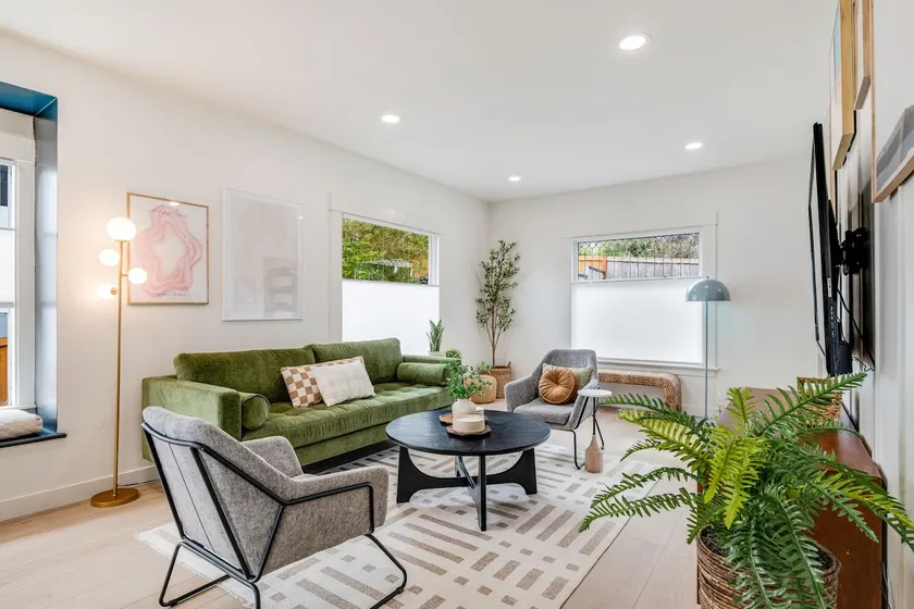 Magnolia Retreat | King Bed + A/C - Image 1