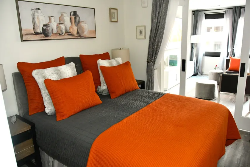 'Kozy Krib' - So cozy! - Image 1
