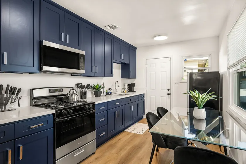 Getaway-8 Miles from Disney (Sleeps 6)near airport - Image 1