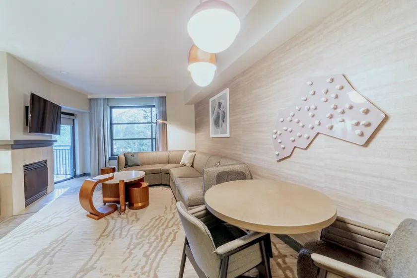 Luxury Monache 1+Den Penthouse w/ Stunning Views! - Image 1