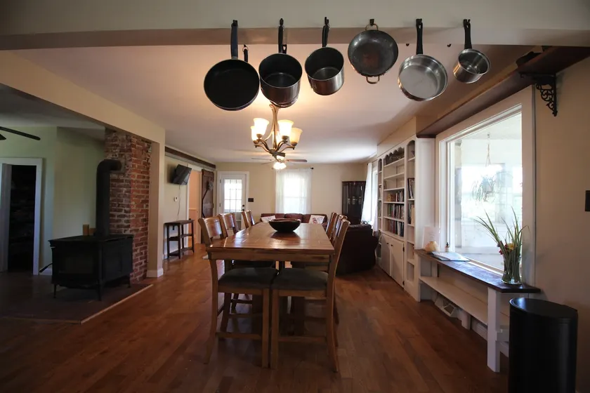 Charming Ozark Farmhouse - Image 1