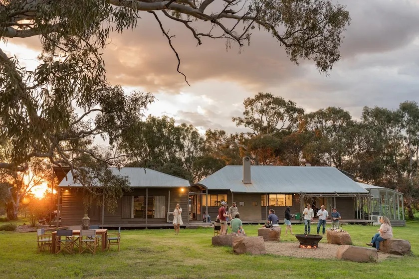 Linleigh Farmhouse With Mountain Views - Image 1