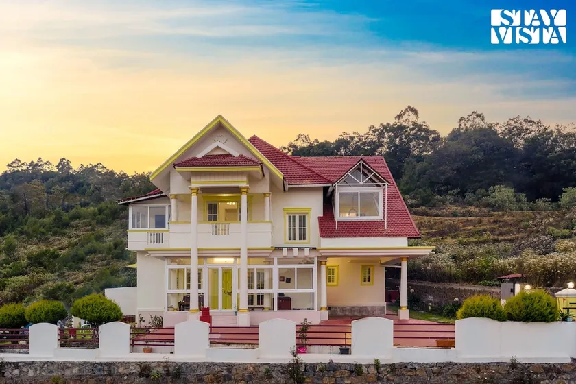 Orion's Crest|Cozy 3BR Villa w/Views+Breakfast - Image 1
