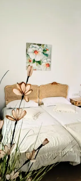Perfume House 2 - Image 1