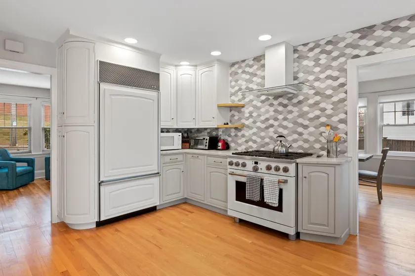 Beautiful Kitchen | Deck | Yard | Salem/Marblehead - Image 1
