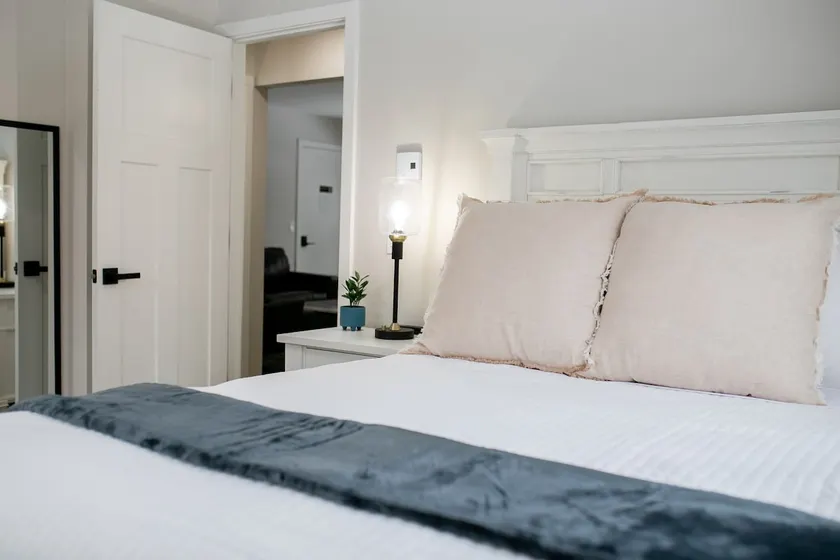 Spring Lake | Smart TVs | BBQ | Balcony! | NO pets - Image 1