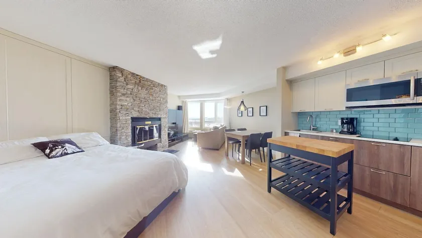 6-408 : Superior Studio - sleeps 4. - Image 1