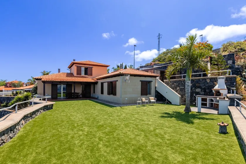 Lyxig villa vid Tacoronte kust, Teneriffa - Image 1
