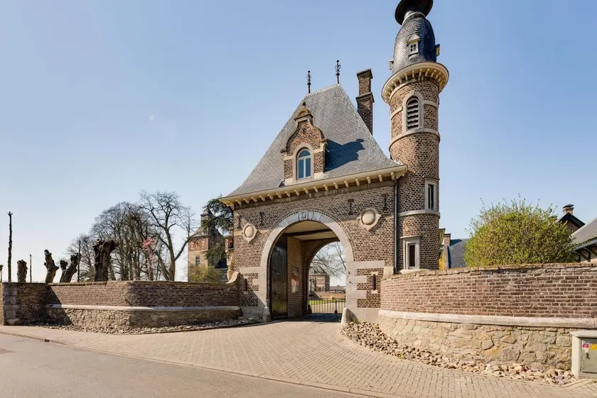 Gatehouse Castle Borgharen - Image 1
