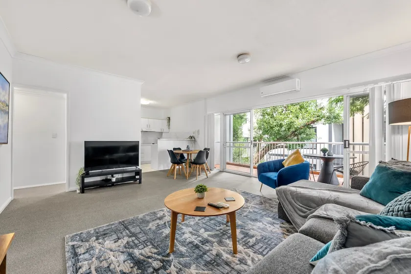 Convenient & Comfy! ~ 2bed, 2bath, 2car, Balcony - Image 1