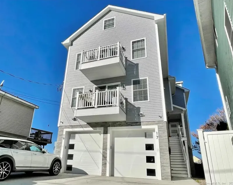 Big House On Maddox - Image 1