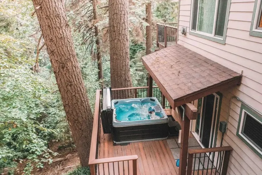 Treehouse W/Spa 1 Mi. to Village - Image 1