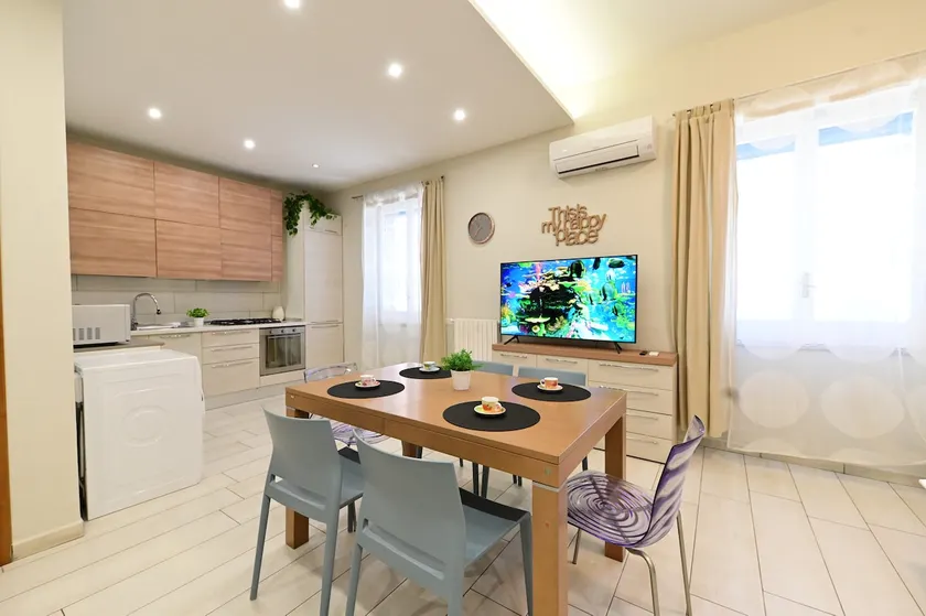 Large apartment in Salerno - near the Amalfi Coast - Image 1
