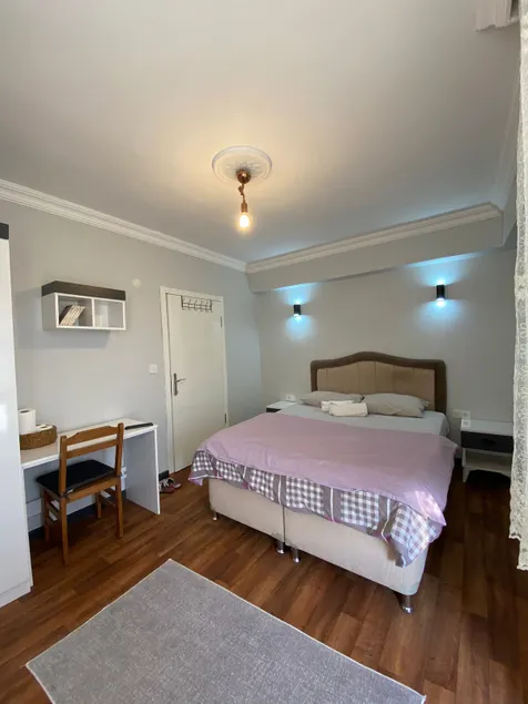 Air-conditioned apartment in a central location - Image 1